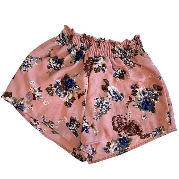 NWT — LOVE TREE Salmon Floral Print Poly-blend Shorts Size Small - Picture 1 of 5